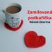 návod zdarma na zamilovaná háčkovaná podkafíčka ve tvaru srdíčka