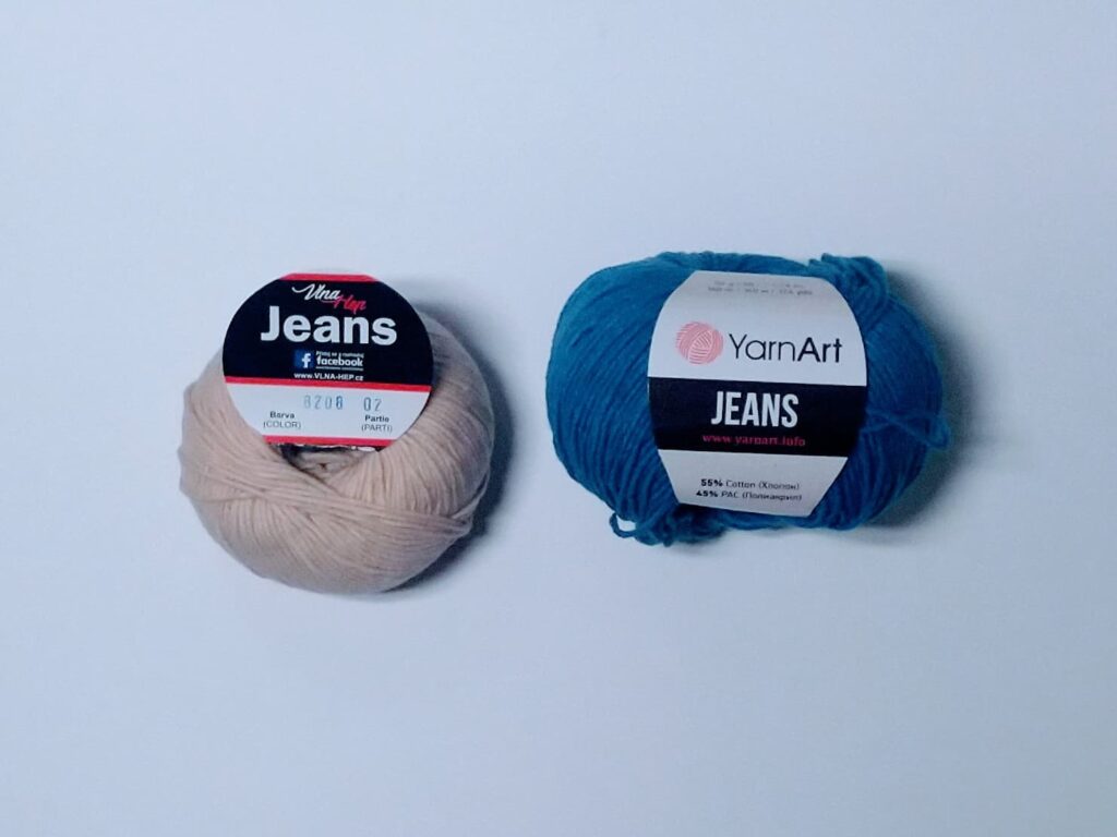 Jeans je vhodná příze pro úplné začátečníky v háčkování