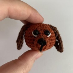 Návod na háčkovaný přívěsek na klíče - kočička
